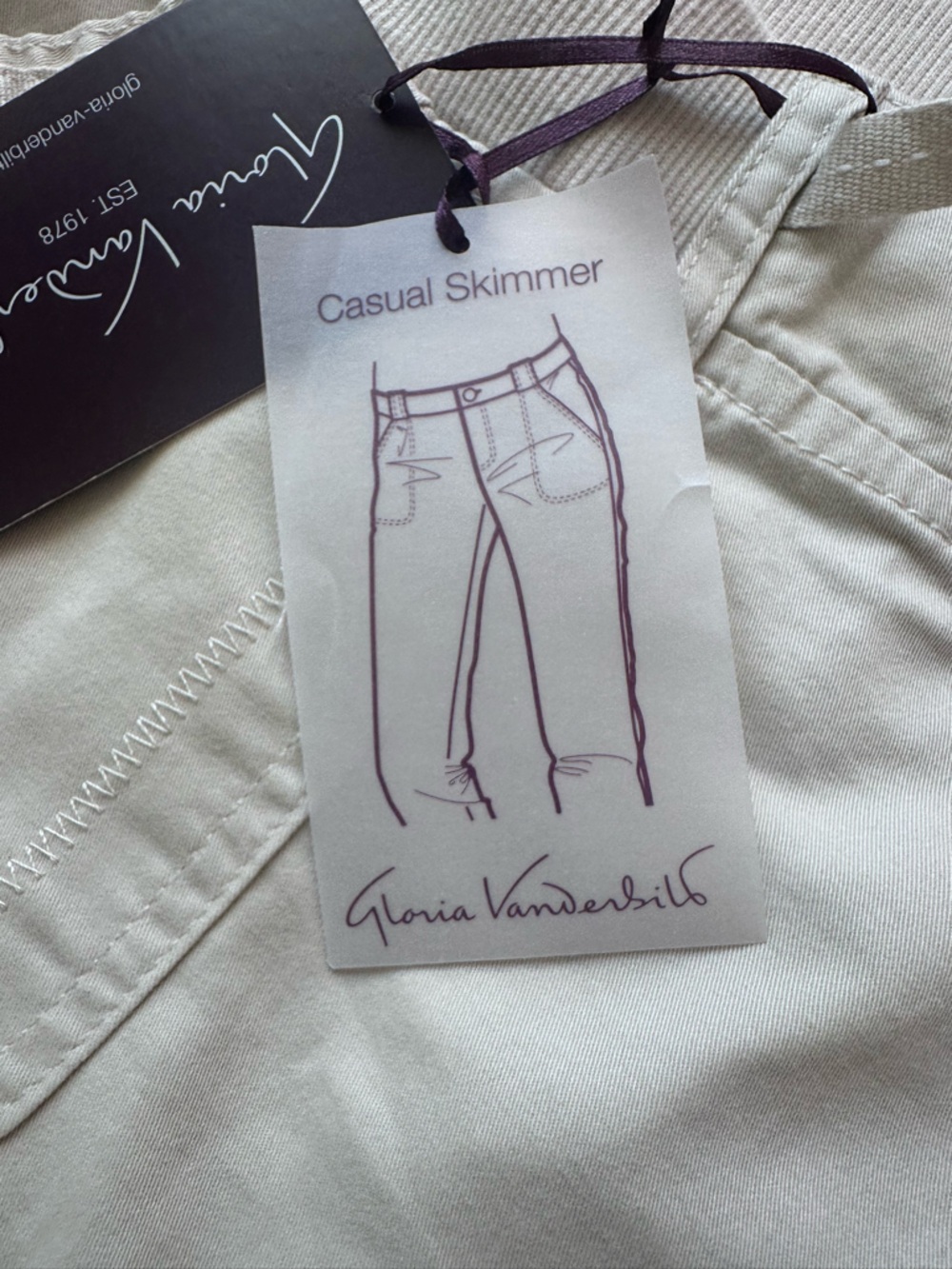 Gloria Vanderbilt Women’s Casual Skimmer Capris Size 18 NWT Beige - Picture 5 of 12
